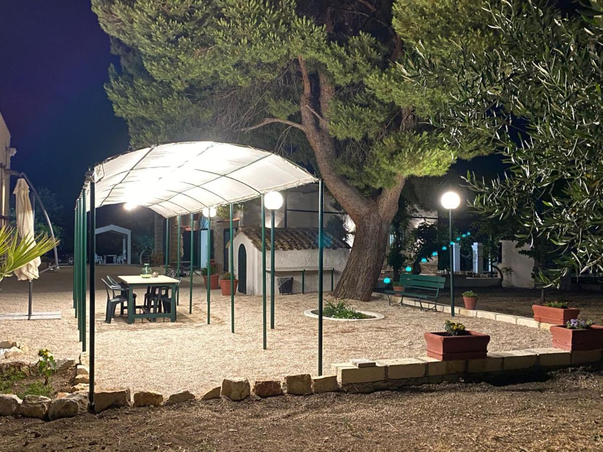 Casale Montereale Villa Corato Luaran gambar